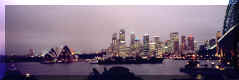 SydneySkyline.jpg (218488 Byte)